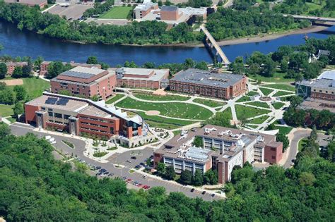 University of wisconsin eau claire - University of Wisconsin—Eau Claire is a public institution that was founded in 1916. It has a total undergraduate enrollment of 8,923 (fall 2022), its setting is city, and the campus size is 314... 